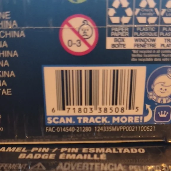 Funko Pop! Marvel X-Men Enamel Pins - Storm #12 & Rogue #13 (Set of 2) - Picture 10 of 10